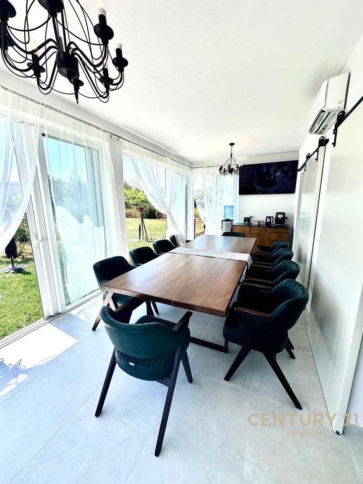 PRIVATE HOUSE FOR SALE VIRON, DELVIN