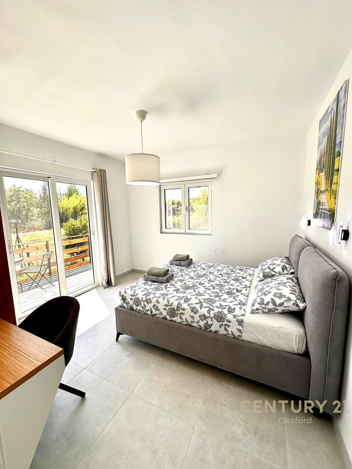 PRIVATE HOUSE FOR SALE VIRON, DELVIN