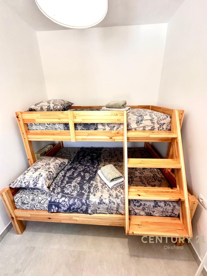 PRIVATE HOUSE FOR SALE VIRON, DELVIN