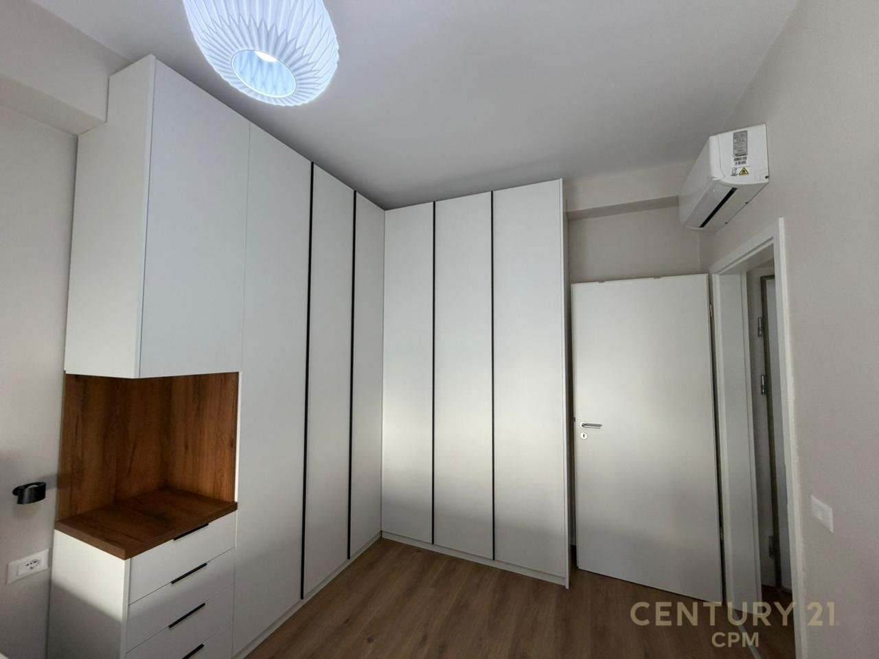 APARTAMENT 1+1 ME QIRA TEK REZIDENCA KADIU!