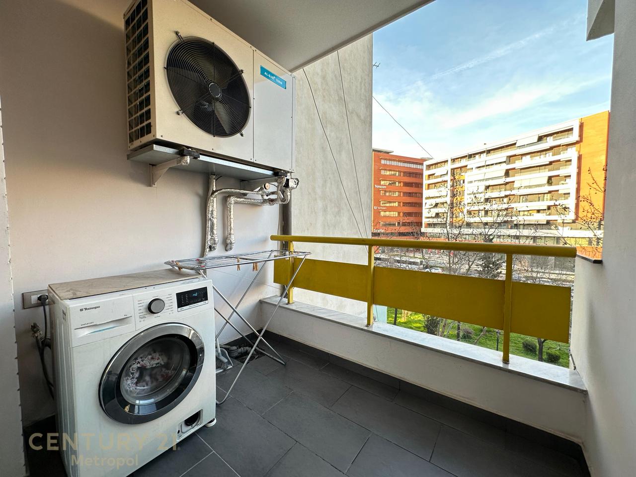 Appartamento in affitto 2+1+2 - Edificio con Freccia!