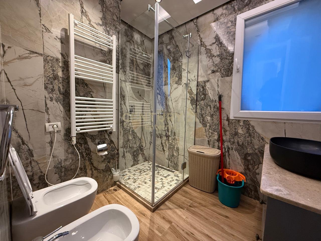 Appartamento 1+1 in affitto a Tirana Lake, via Kosovarëve