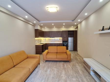 Jepet me Qira, 2+1+2 ne zonen e Astirit!!