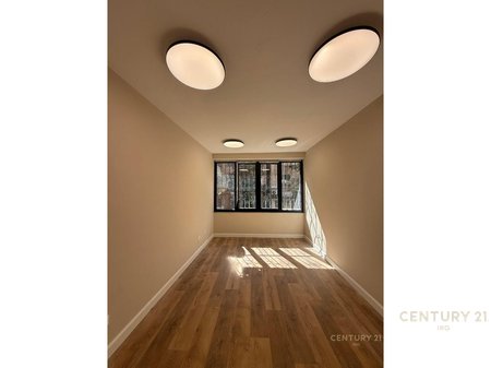 APARTAMENT 2+1 PER QIRA PRANE PETRO NINIT!