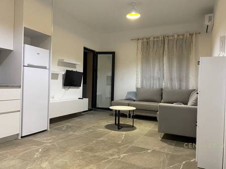 CASSA ITALIA, APARTAMENT 1+1 ME QIRA!