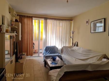 Apartament 2+1 Për Shitje në Komunën e Parisit,