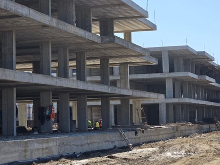 APARTAMENT PREMIUM 2+1 TEK GJIRI I LALZIT!