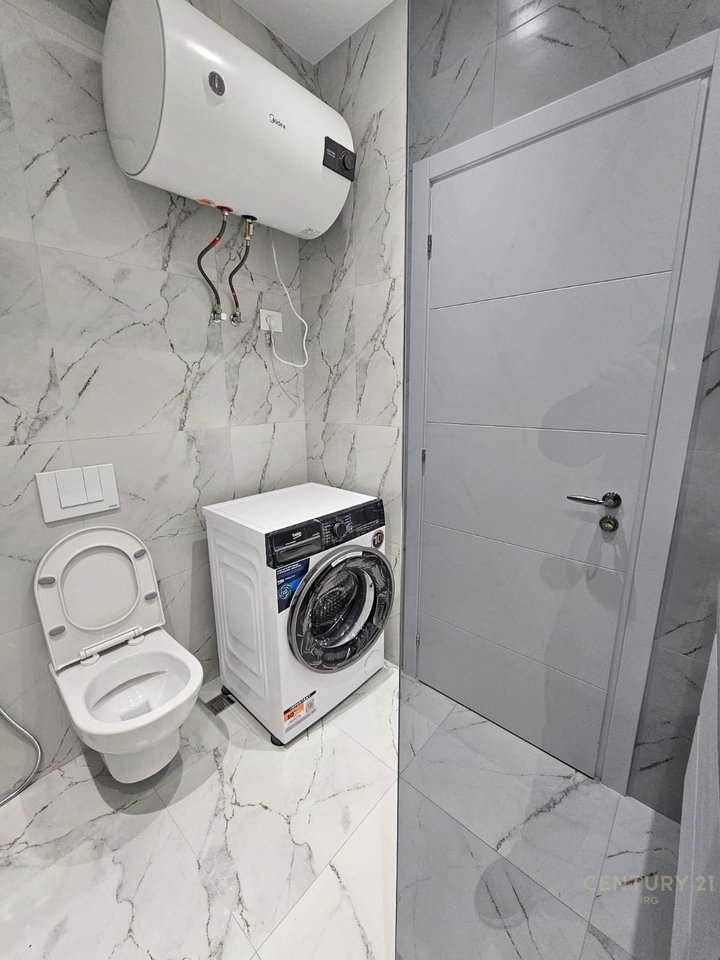 JEPET ME QIRA APARTAMENT 1+1+POST PARKIMI TEK URBAN GATE, ASTIR !