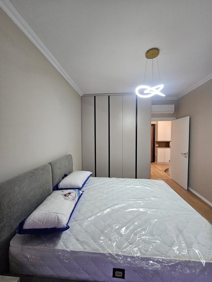 JEPET ME QIRA APARTAMENT 1+1+POST PARKIMI TEK URBAN GATE, ASTIR !