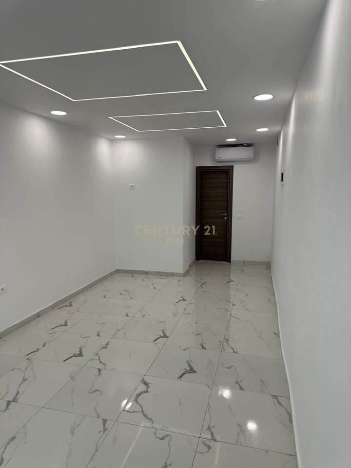 Jepet me qira dyqan ne rrugen BUDI, prane ambasades Amerikane.