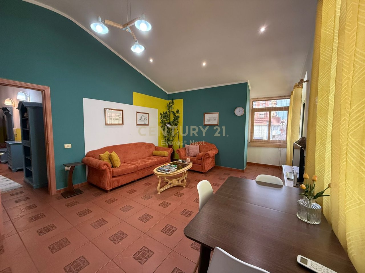 Apartment 2+1 for sale in Blloka (Juvenilja)