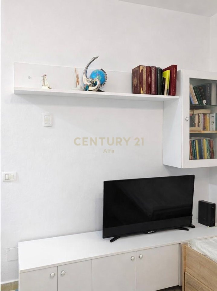 Apartment 1+1 for sale in Misto Mame!