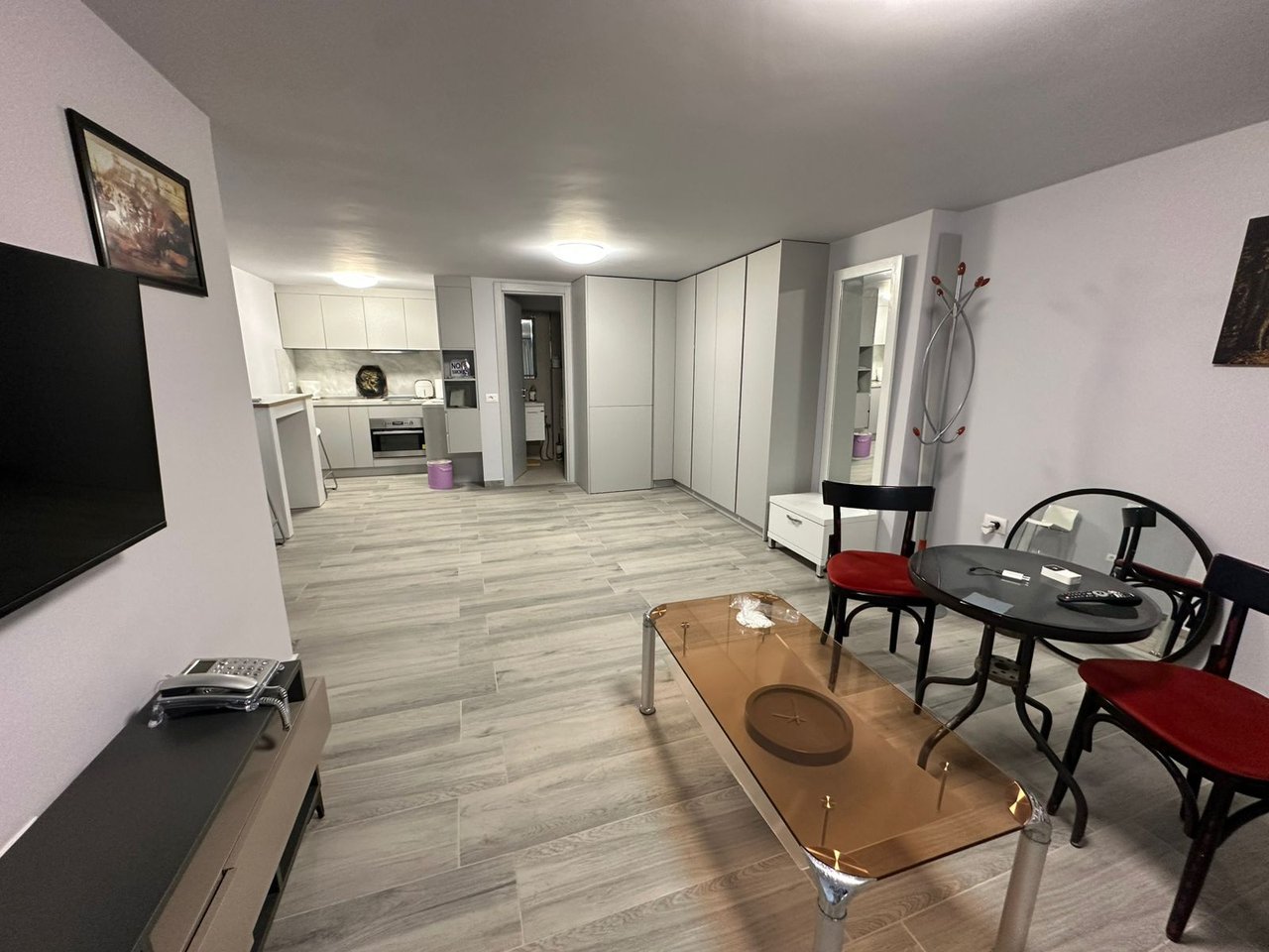 Spazio commerciale in affitto in via Jordan Misja