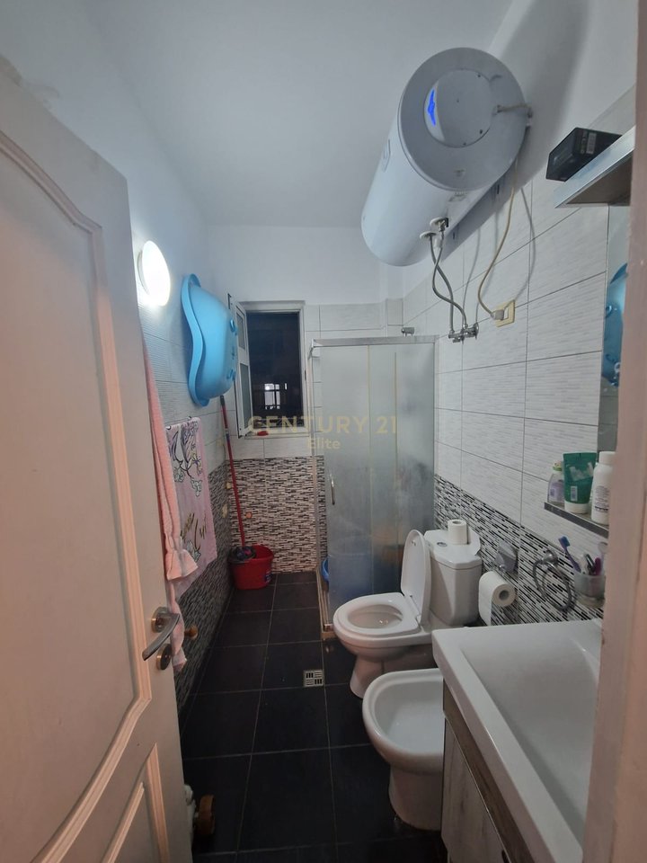 Apartment 1+1 for sale on Mine Peza street, Tirana.