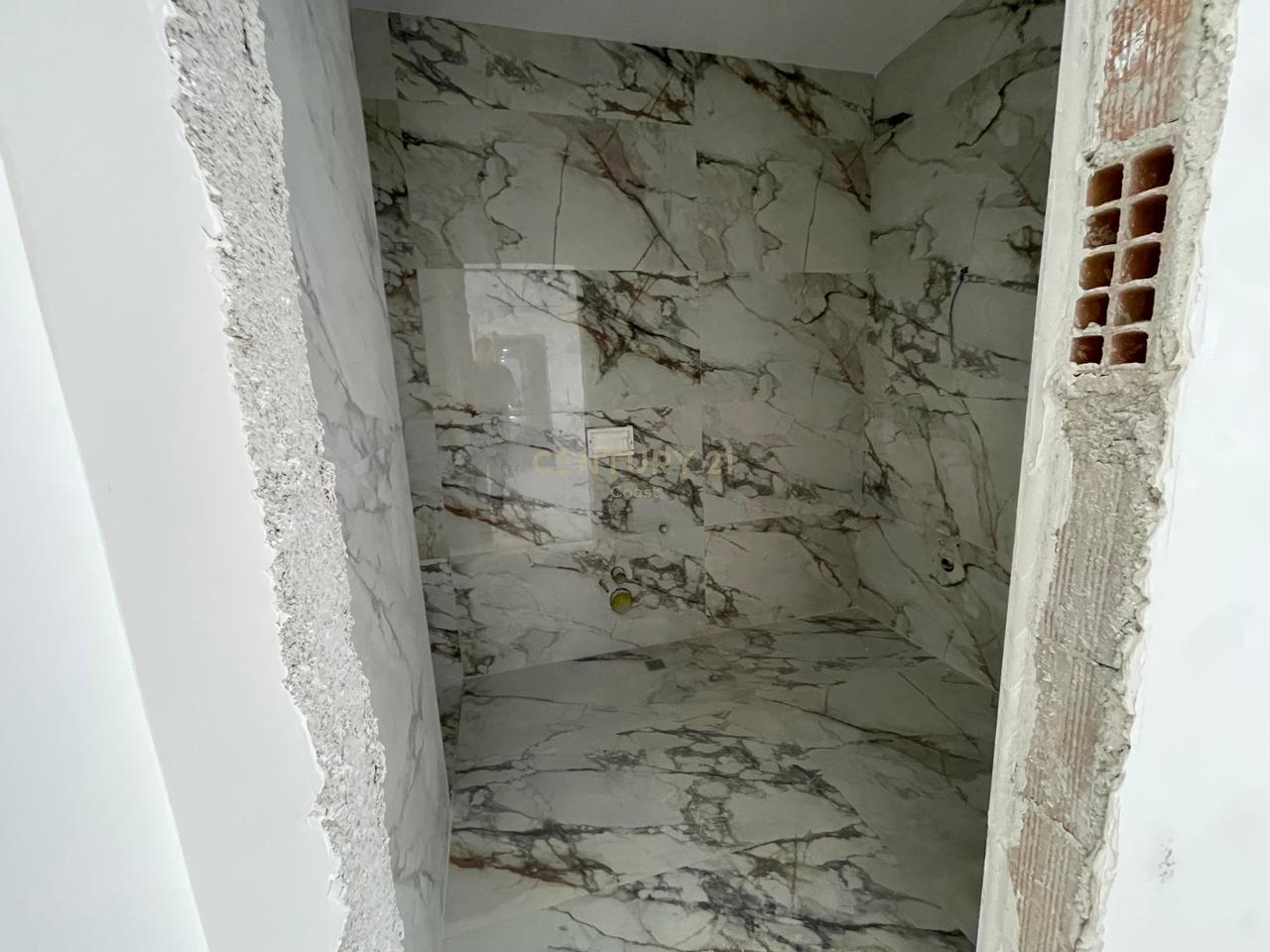 APARTAMENT LUKSOZ PREMIUM 2+1+2 NE SHITJE+GARAZH