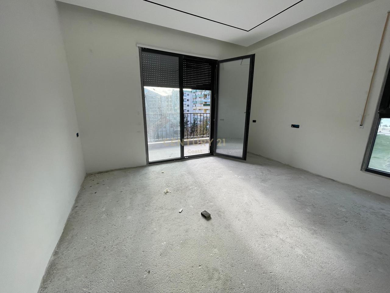 APARTAMENT LUKSOZ PREMIUM 2+1+2 NE SHITJE+GARAZH