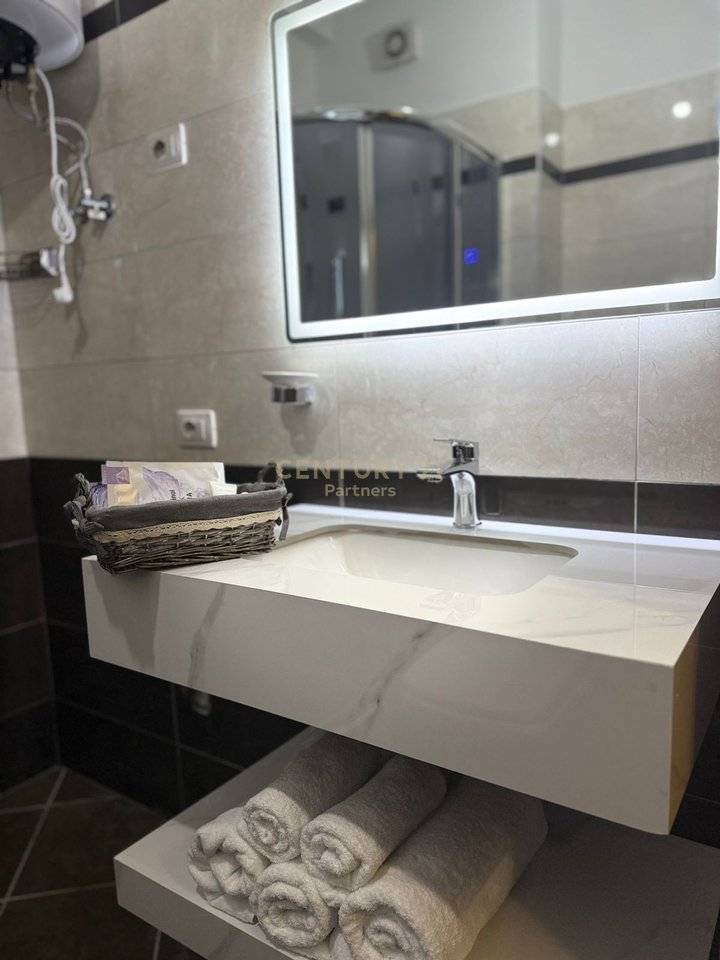 Affitto un appartamento di fronte al Complesso Delijorgjin!