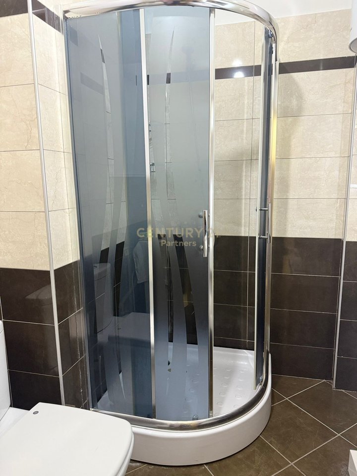 Affitto un appartamento di fronte al Complesso Delijorgjin!