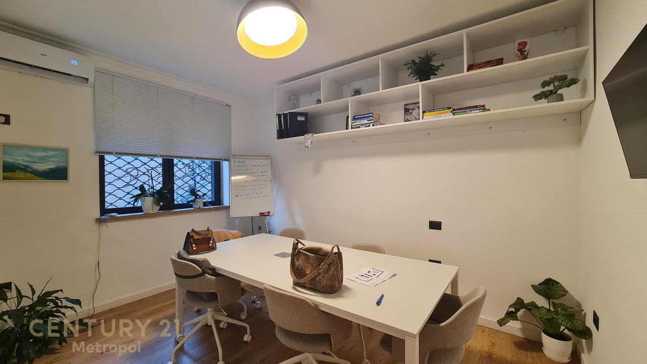 OFROHET PER SHITJE AMBIENT PER ZYRE OSE BANIM-SHESHI WILLSON!