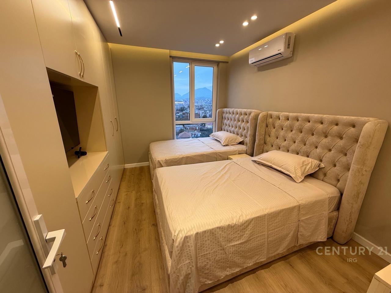 Appartamento 2+1+2 in vendita vicino alla United School!