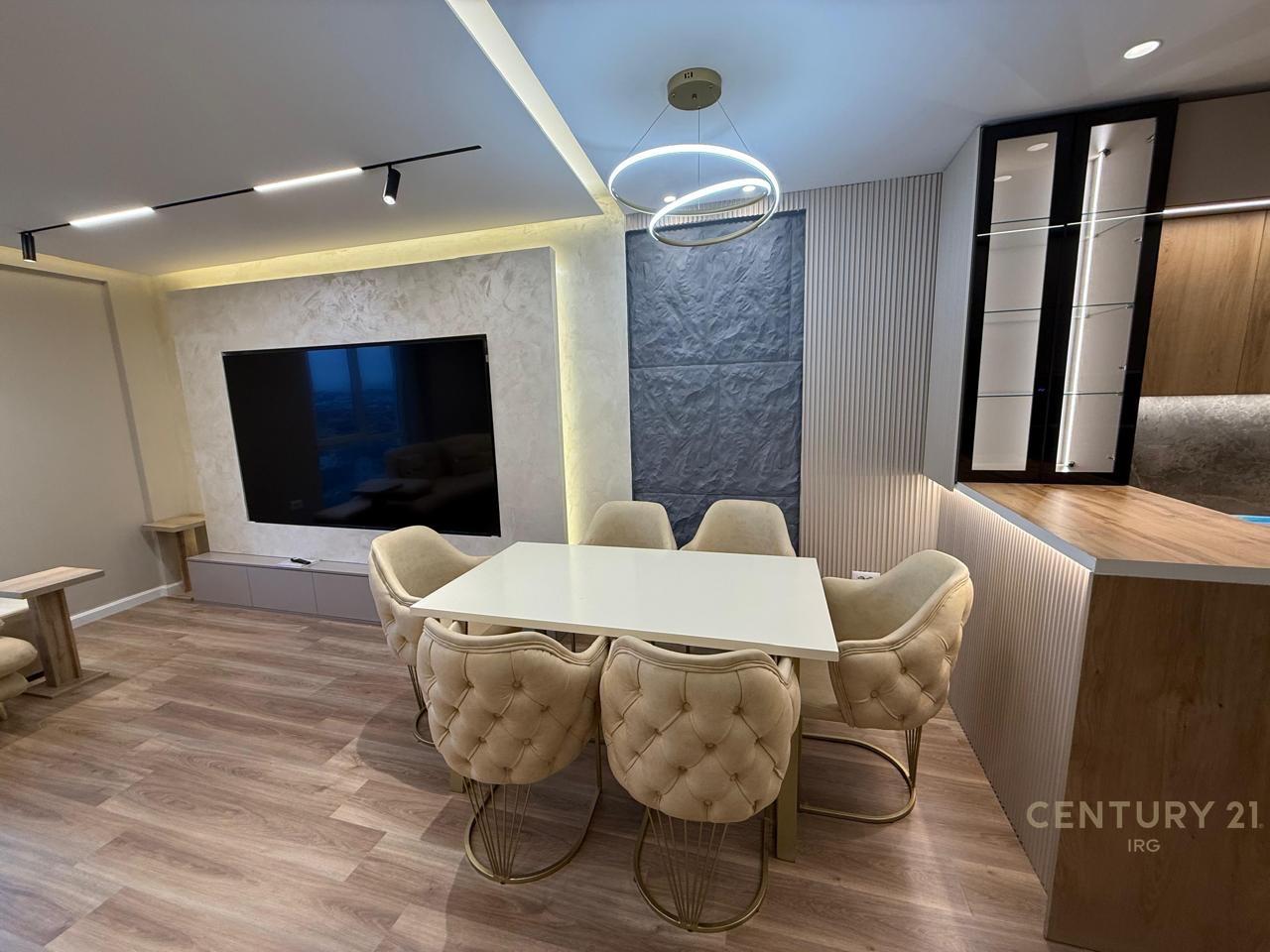 Appartamento 2+1+2 in vendita vicino alla United School!