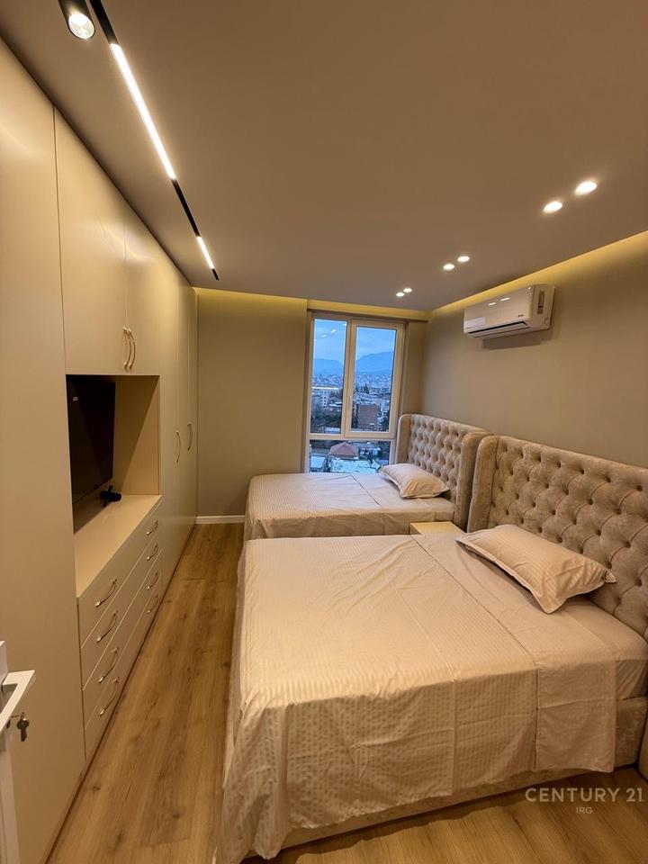 Appartamento 2+1+2 in vendita vicino alla United School!