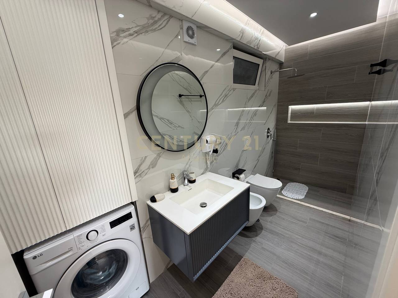 VILLA DI LUSSO IN VENDITA, EX KENETE-DURRES!