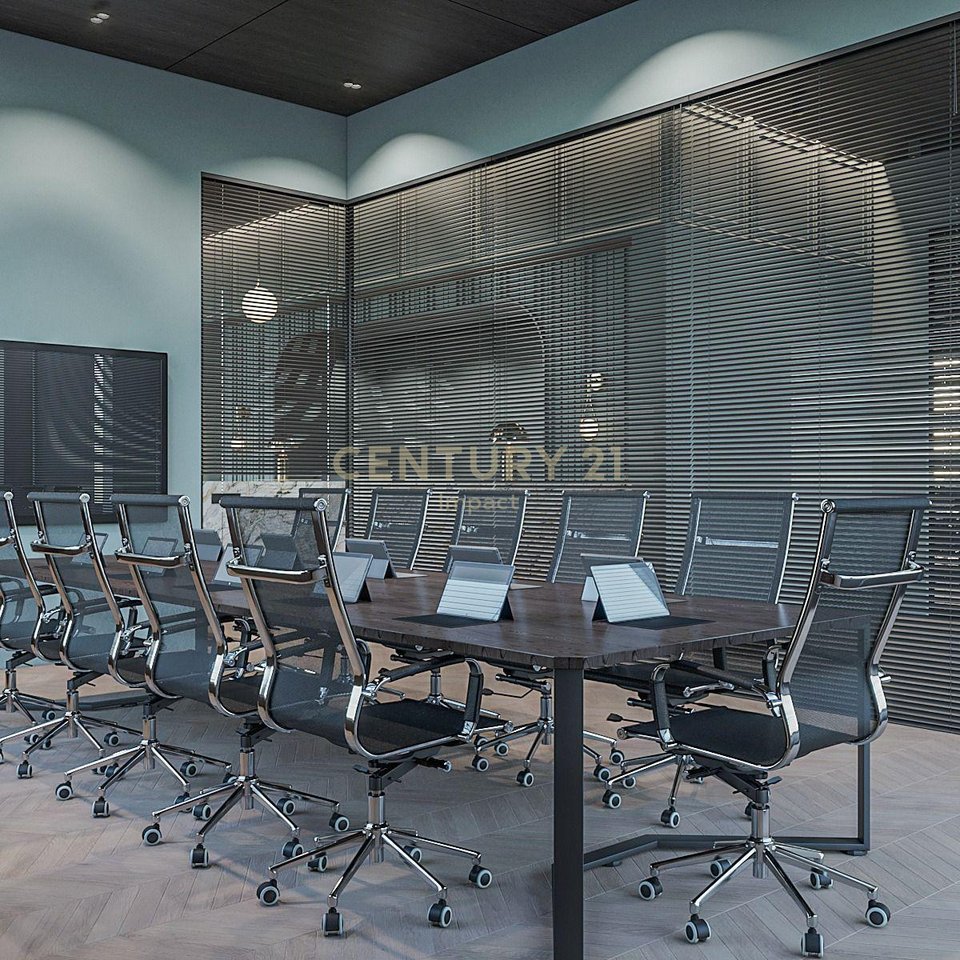 Ambient Modern Open-Space 1000 m² në Katin e Fundit  me pishine dhe me Pamje Spektakolare!!!!