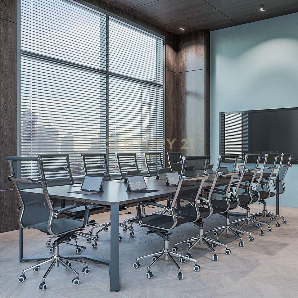 Ambient Modern Open-Space 1000 m² në Katin e Fundit  me pishine dhe me Pamje Spektakolare!!!!