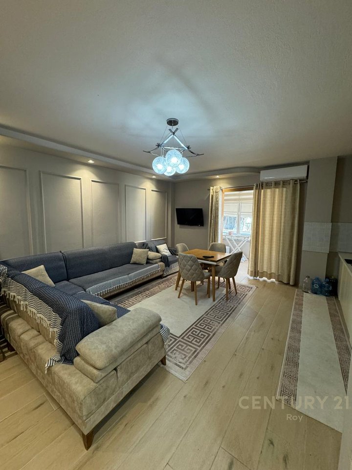 JEPET ME QIRA 1+1 NE SHKEMBIN E KAVAJES