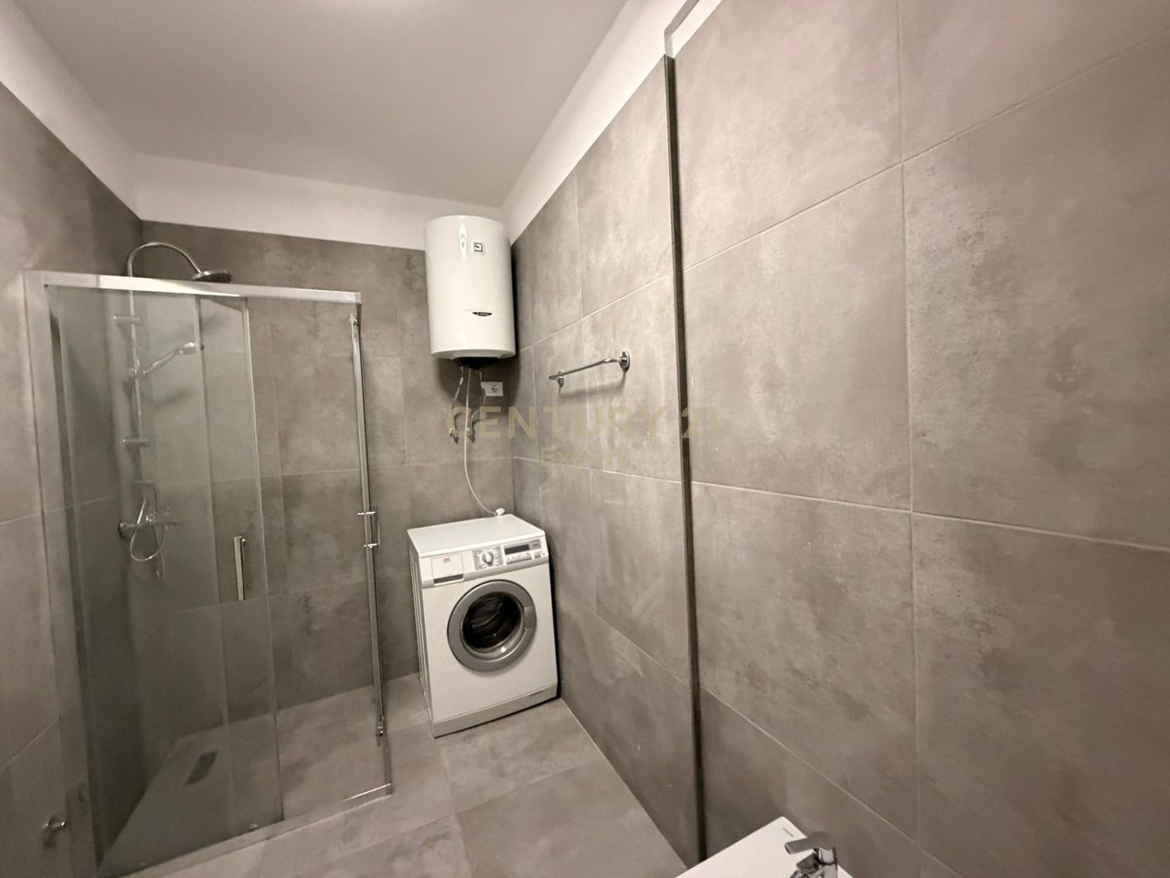 IN AFFITTO APPARTAMENTO 2+1 A UNIVERS CITY