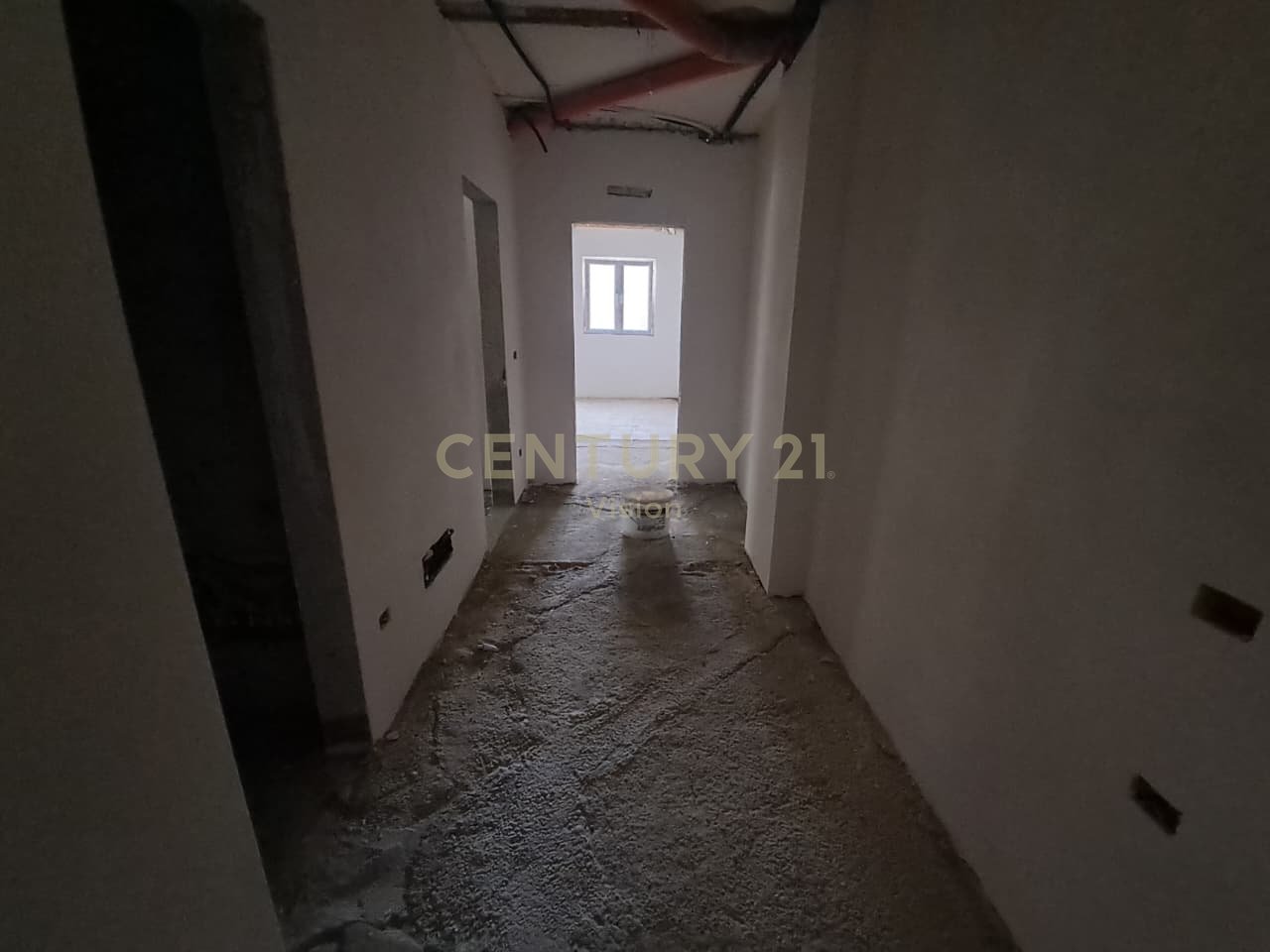 Appartamento 3+1+3 bagni in vendita vicino a Pedonale, Shkodër