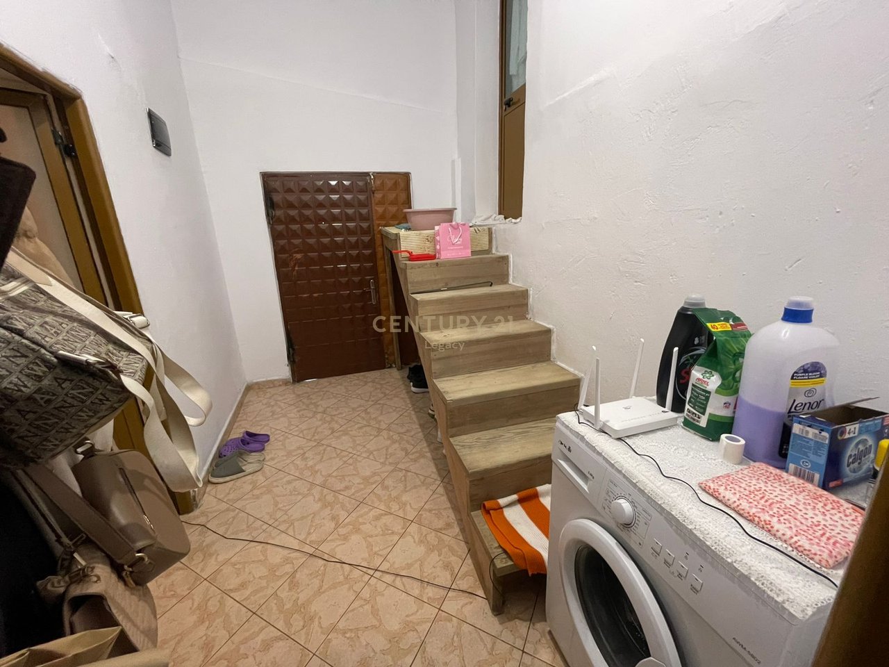 ‼️LISTIM I RI. 🏡 Apartament 1+1 + Truall në Shitje – Rruga e Dibrës, përballë QSUT