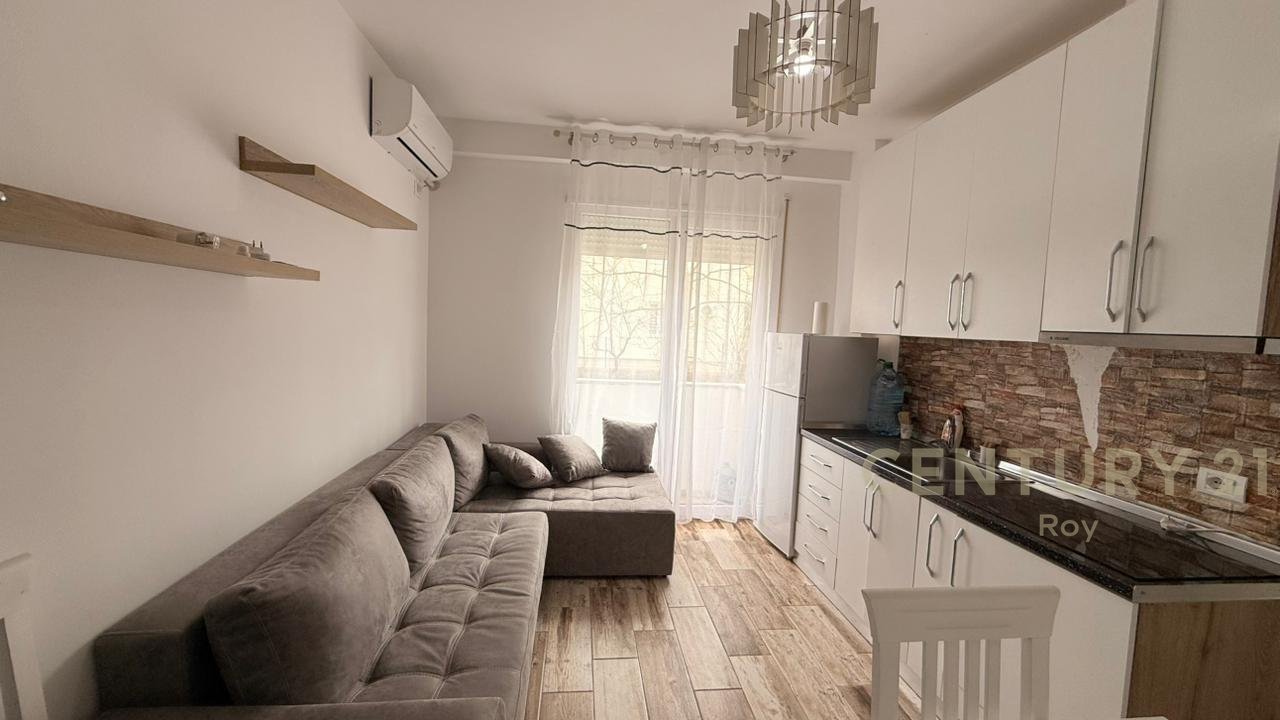 JEPET ME QERA APARTAMENT 1+1 NE GOLEM,PRANE HOTEL GRINT!