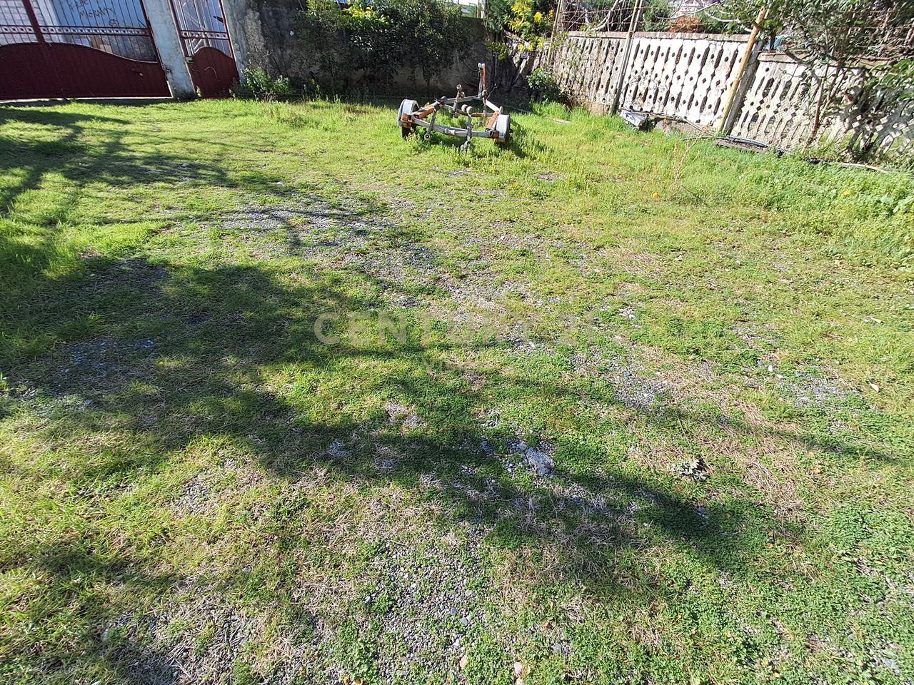 Shtepi private 4-kateshe + 500 m2 toke per shitje, Shengjin