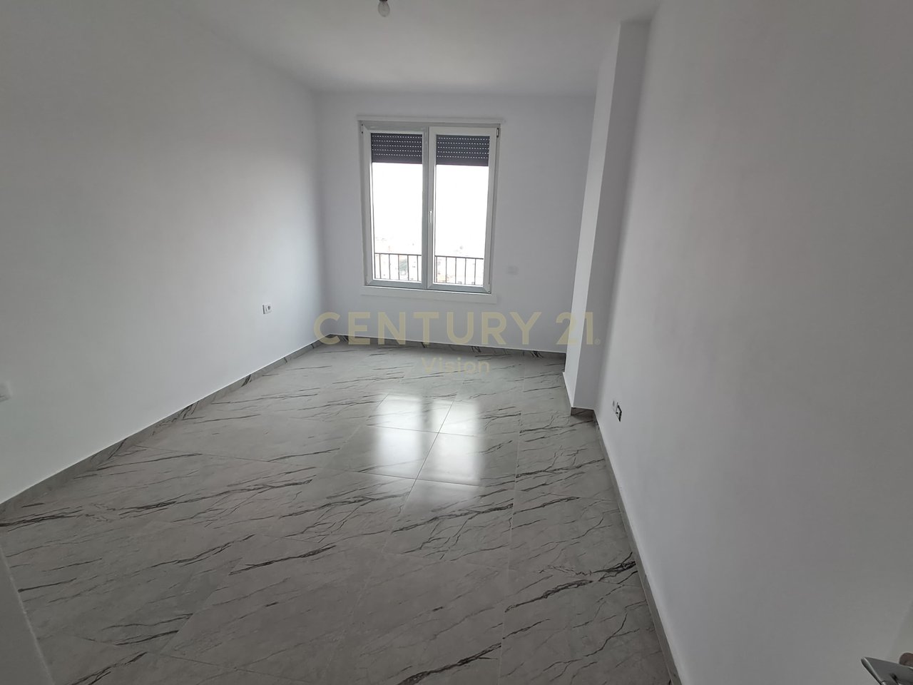Apartament 3+1+3+ 2 ballkone per shitje, afer Arres se Madhe, Shkoder -    135 m2