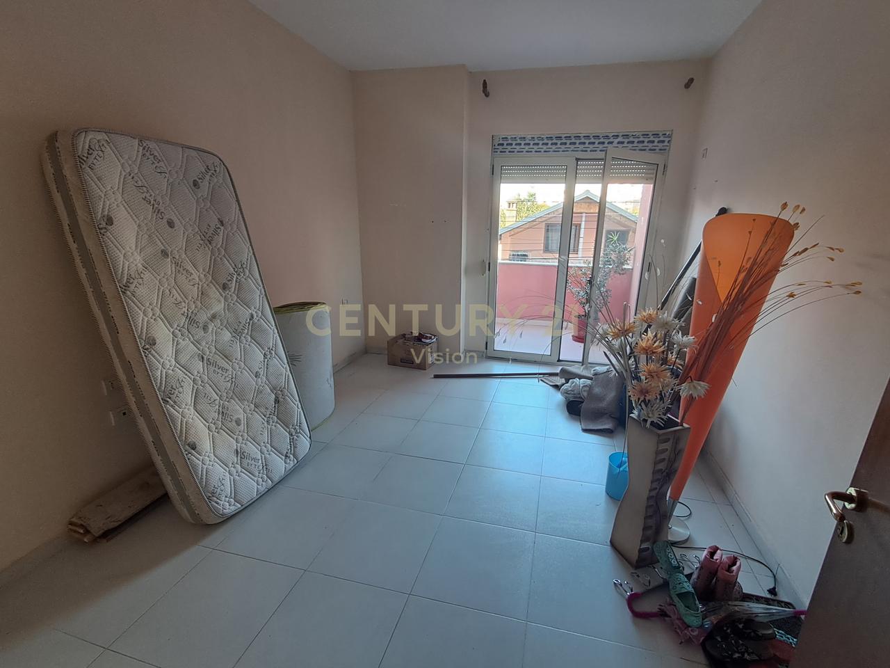 Appartamento 2+1+2 in vendita, Ponte Dervishbeg, Shkoder - 111 m2