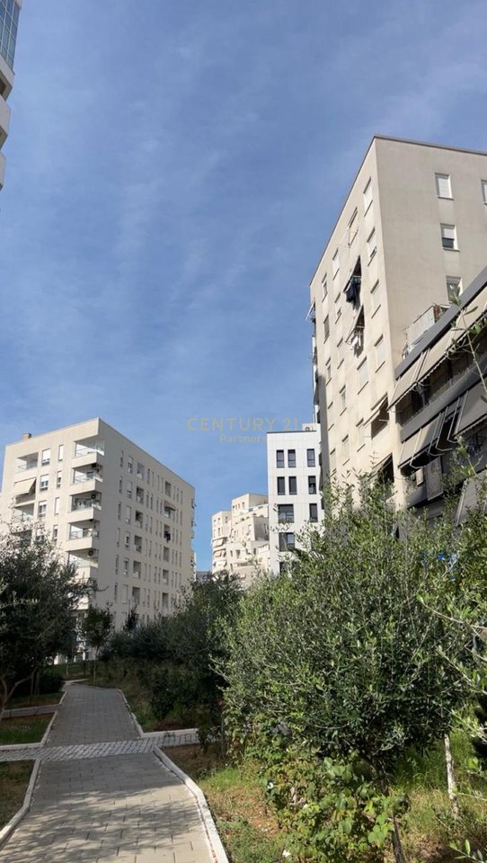 COMMERCIAL SPACE FOR SALE - MAGNET COMPLEX, 21 DHJETORI