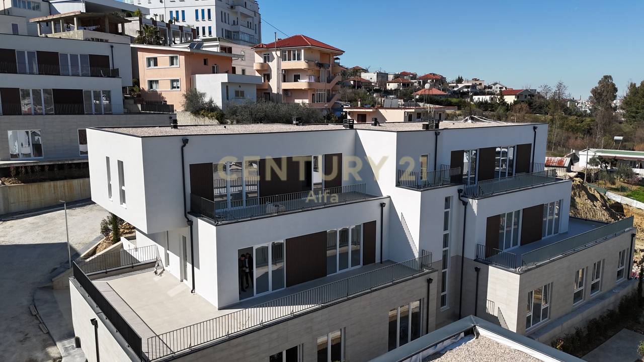 Apartament 3+1+2 me Verandë për shitje në Eden Residence – Sauk, Tiranë!