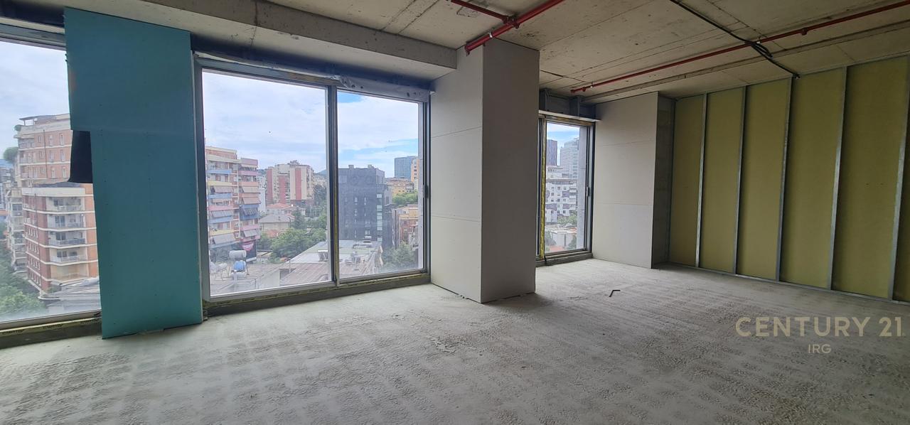 ZYRE TE DOWNTOWN ONE!