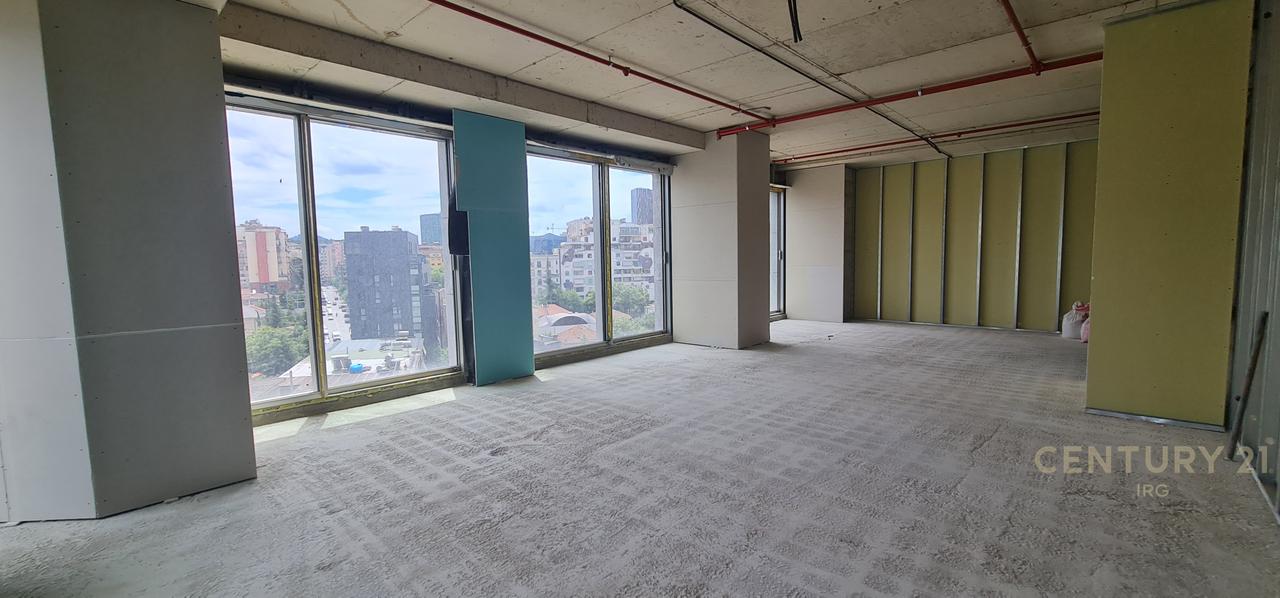 ZYRE TE DOWNTOWN ONE!