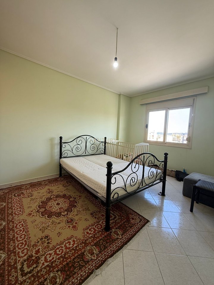 SHITET APARTAMENT 2+1+2  NE LAGJEN "24 MAJ", VLORE!