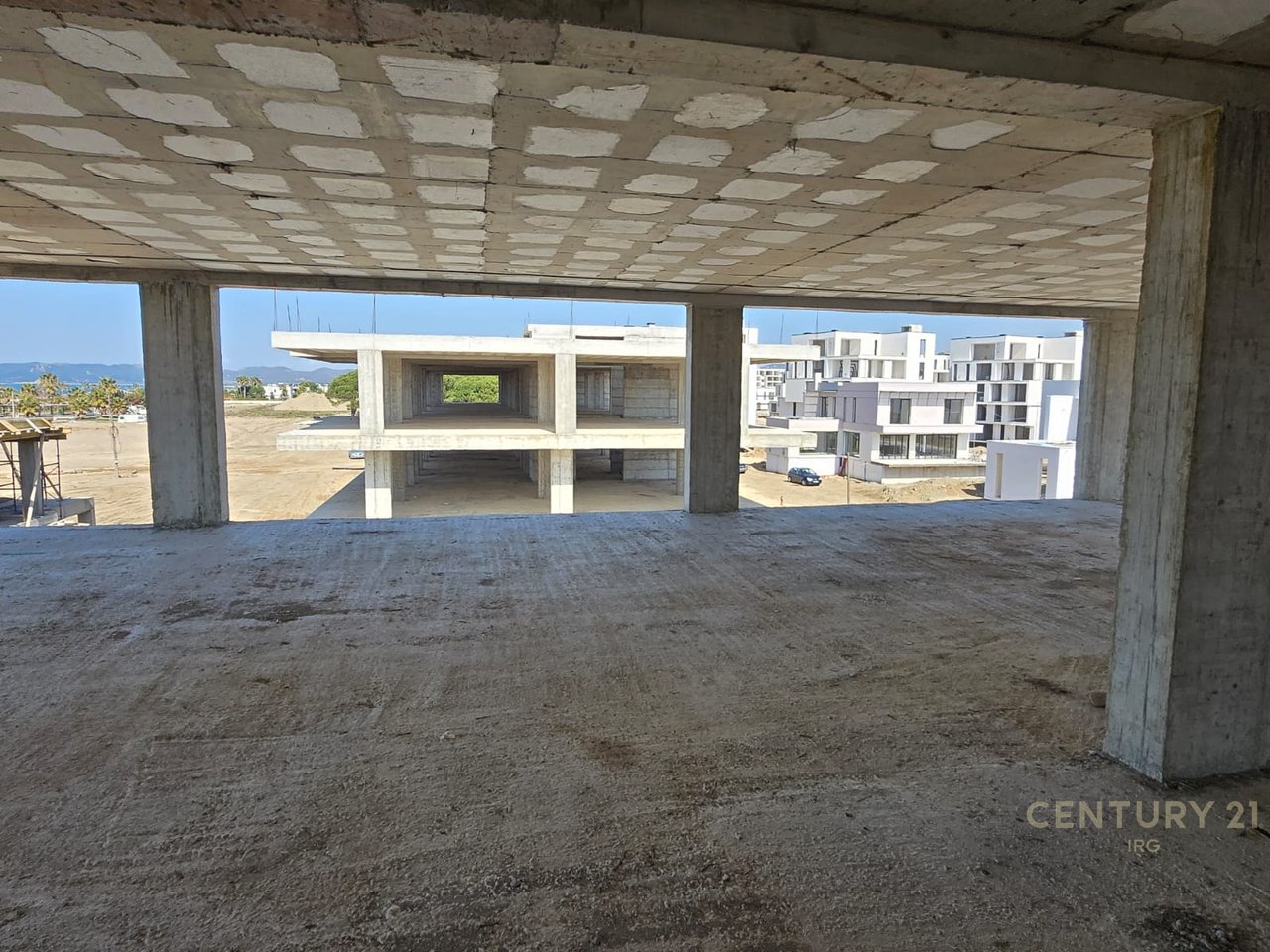 APARTAMENT PREMIUM 2+1 TEK GJIRI I LALZIT!