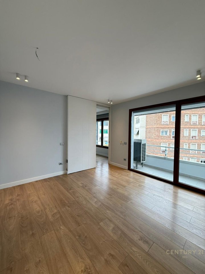 OFFICE  FOR RENT AT HILTON, NEAR DELIJORGJI