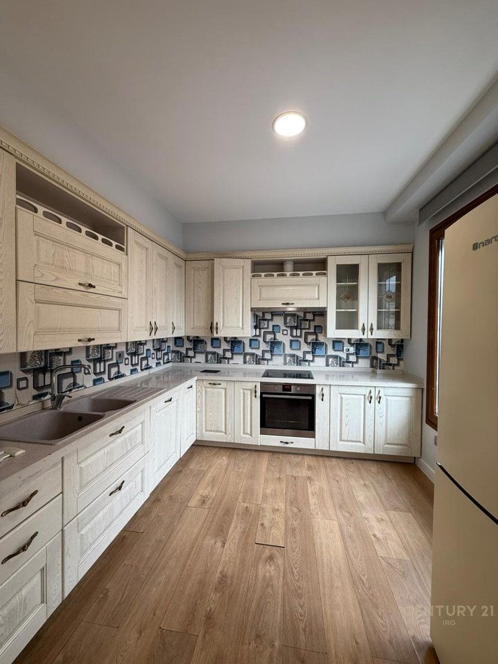 OFFICE  FOR RENT AT HILTON, NEAR DELIJORGJI