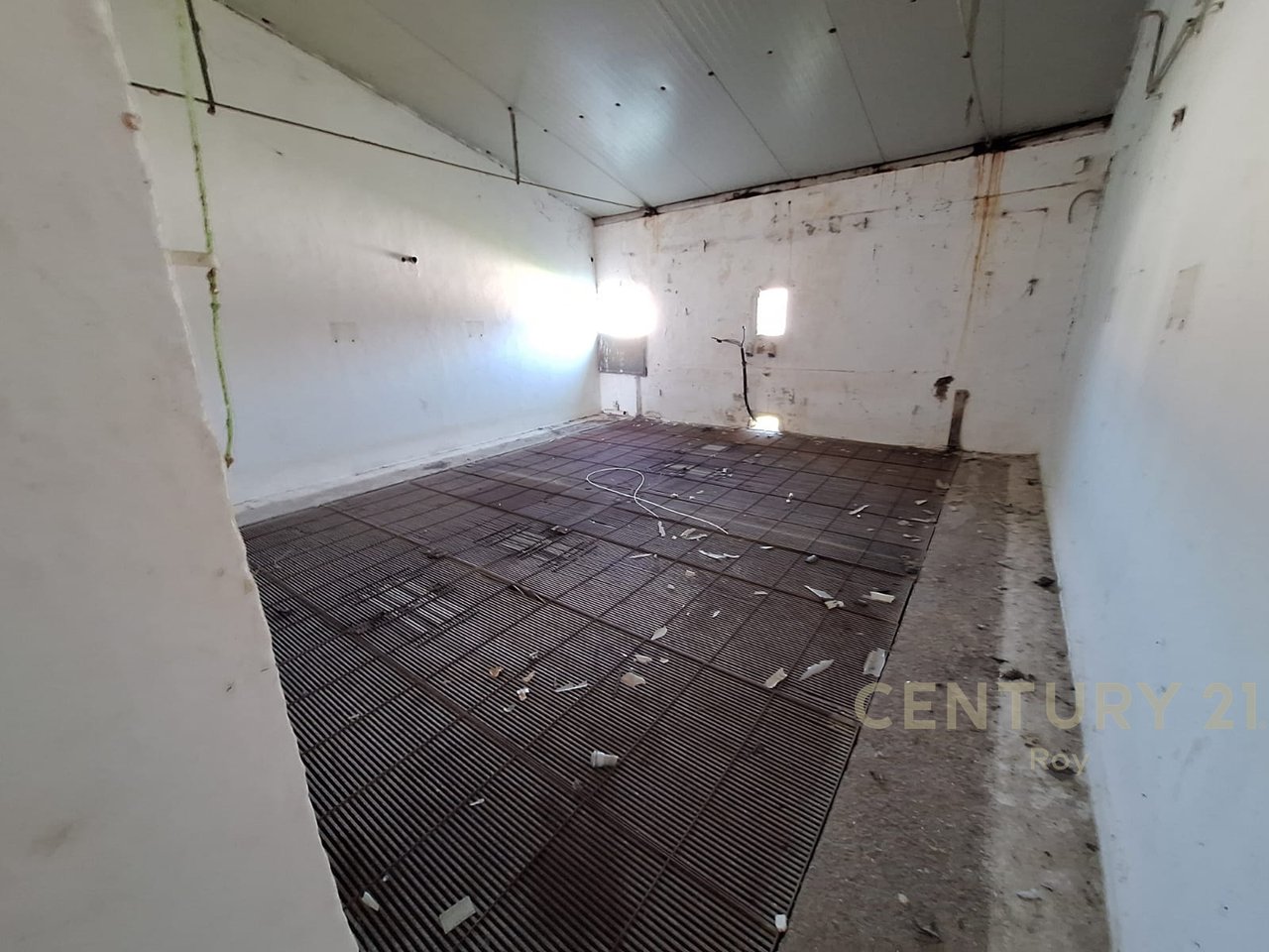 For Sale Warehouse Xhavzotaj Durres- 1384m² Building | 3722 m² Land!!