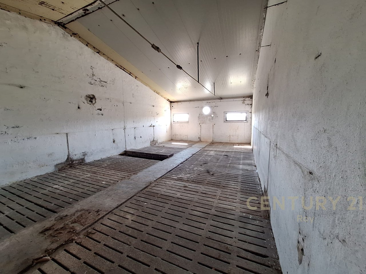 For Sale Warehouse Xhavzotaj Durres- 1384m² Building | 3722 m² Land!!