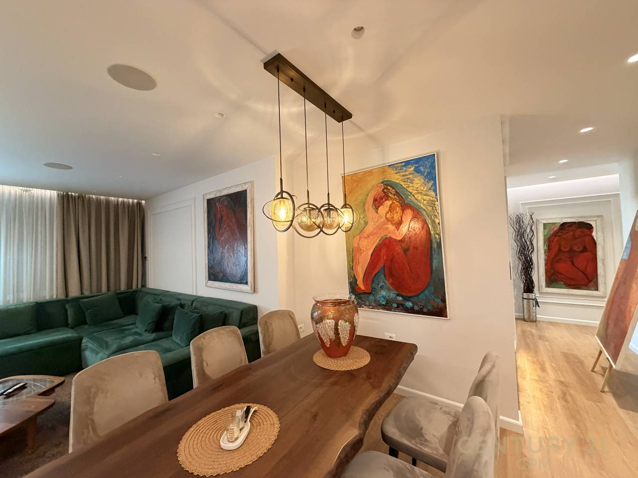 SHESIM APARTAMENT 3+1+2+2 POSTE PARKIMI PRANE AIR ALBANIA STADIUM