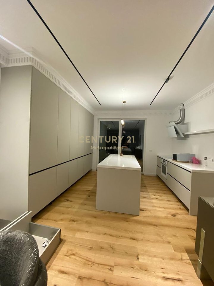 LUXURY VILLA FOR RENT WITH A POOL, IN A RESIDENTIAL AREA NEAR TEG