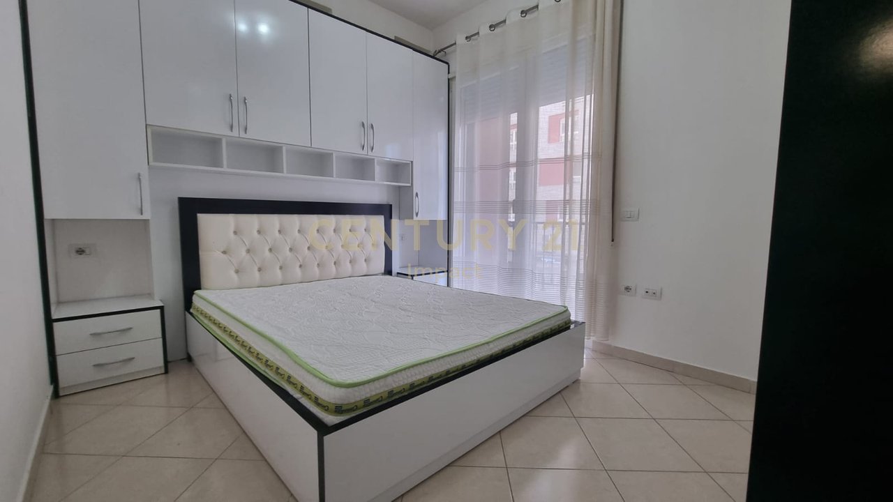 Apartament 1+1 Me Qira në 21 Dhjetori, Rruga Muhamet Gjollesha, Tiranë - 520€ !